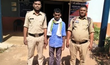 CG Naxal Arrested : 13 साल से फरार चल रहे नक्सली मुन्ना कोरवा झारखंड से गिरफ्तार