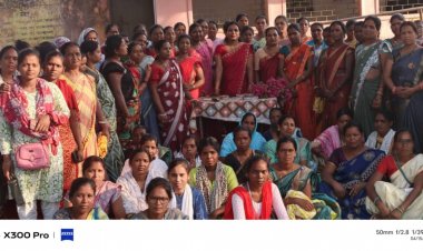 आईसीडीएस विभाग में अधिकारियों कर्मचारियों का शोषण अब नहीं करेंगे बर्दाश्त, कार्यकर्ताओं सहायिकाओं ने मोर्चा खोलने बनाई रणनीति,बैठक में लिया गया सामूहिक निर्णय कहा दबावपूर्वक गलत काम कराने पर सबूतों के साथ करेंगे मामले का खुलासा,यात्राभत्ता रेडी टू ईट सुपोषण चौपाल कुपोषण दूर करने योजना सहित अन्य मामले में भारी झोलमोल का लगा आरोप