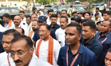 NARI SHAKTI RALLY : महिला आरक्षण मुद्दे पर सड़कों पर उतरी हजारों महिलाएं, CM साय भी शामिल