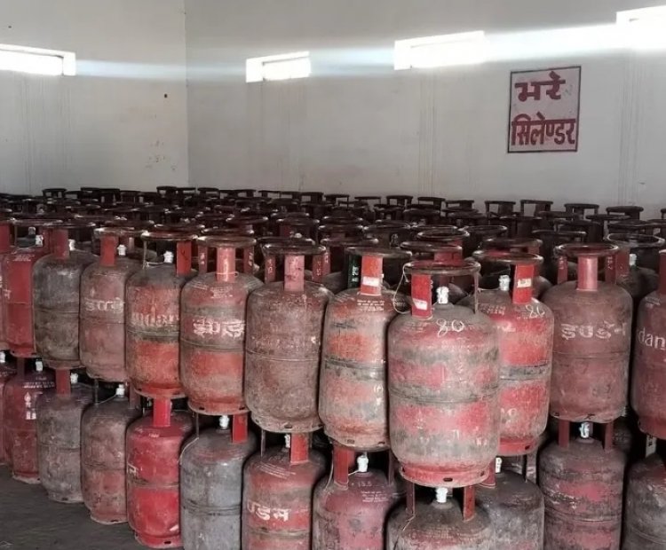 RAIPUR NEWS: गैस संकट या कालाबाजारी? राजधानी में 5 हजार में बिक रहा सिलेंडर