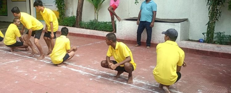 "नशे से मैदान तक का सफर,जशपुर ने दिखाया पुनर्वास का नया रास्ता : मैदान में लौट रही जिंदगी,कबड्डी, खो-खो और बैडमिंटन से नशे की गिरफ्त से बाहर आ रहे युवा"
