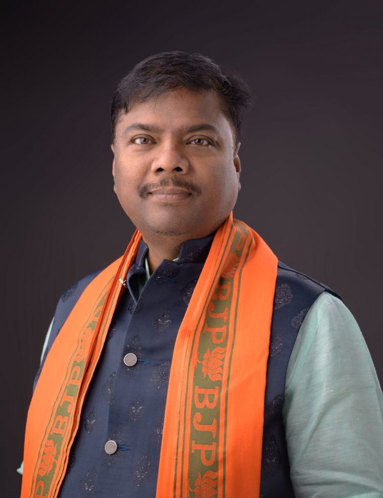 आपातकाल से किसानों तक,कांग्रेस पर मंत्री केदार कश्यप का बड़ा हमला : बोले- लोकतंत्र का गला घोंटने वाले आज लोकतंत्र बचाने की बात कर रहे,मुद्दाविहीन कांग्रेस भ्रम फैलाने में जुटी; किसानों, स्वास्थ्य और सुशासन पर गिनाईं सरकार की उपलब्धियां