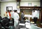 कलेक्टर ने सुनी लोगों की समस्याएं, आवेदनों के गुणवत्तापूर्ण निराकरण व समस्याओं के त्वरित समाधान के दिए निर्देश