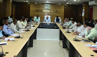 जशपुर नगर पालिका के नवनिर्वाचित व मनोनीत पार्षदों ने ली पद एवं गोपनीयता की शपथ