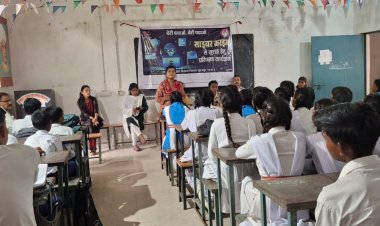 गिरवरगंज में छात्राओं को आत्मरक्षा, साइबर सुरक्षा और महिला अधिकारों का मिला प्रशिक्षण