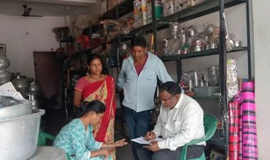 CM हेल्पलाइन 1076 की शिकायत पर खाद्य विभाग का एक्शन, बर्तन दुकान से 13 अवैध घरेलू गैस सिलेंडर जब्त