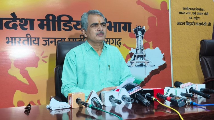 'घोटालों पर पर्दा डालने और आरोपियों को बचाने के लिए आंदोलन कर रही कांग्रेस' : भाजपा