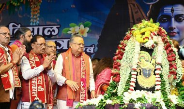 मुख्यमंत्री साय ने भगवान शिव का रुद्राभिषेक कर प्रदेशवासियों के सुख-समृद्धि और खुशहाली की कामना की