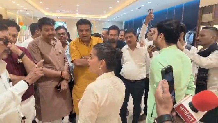 एक ही सोने के कड़े ने सराफा बाजार में मचा दिया बवाल, 22 कैरेट और 20 कैरेट की जांच से उठे सवाल