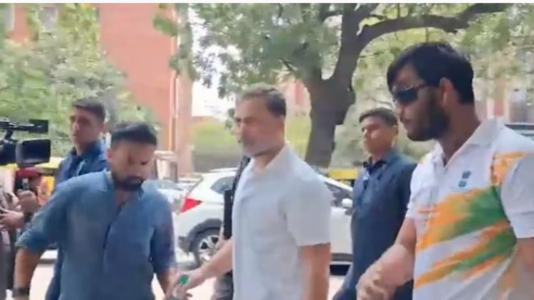 PELLET GUN CASE : पीड़ित को साथ लेकर DCP ऑफिस पहुंचे राहुल गांधी