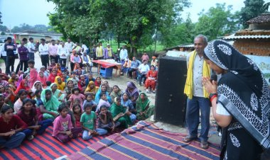 गांव-बस्ती चलो अभियान के तहत मंत्री राजवाड़े ने ग्रामीणों से किया सीधा संवाद
