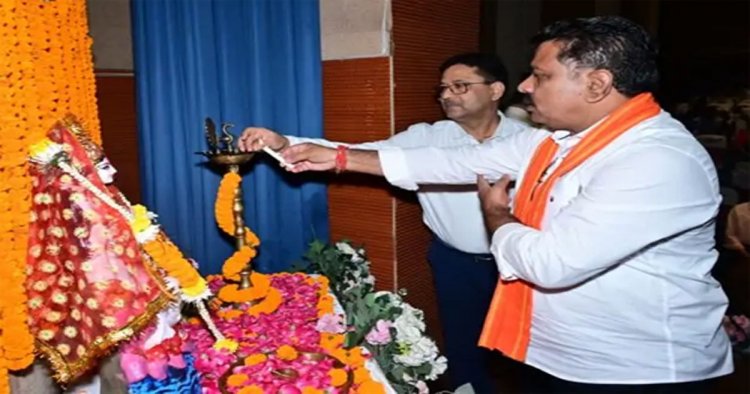 उपमुख्यमंत्री शर्मा ने किया साइबर संकल्प का शुभारंभ, रविवि में 500 से अधिक विद्यार्थियों से से किया सीधा संवाद