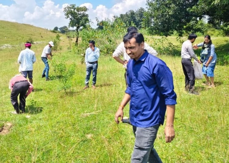 सेवा संकल्प अभियान: जोगी डोंगरी जलाशय में स्वच्छता अभियान से दिया जल संरक्षण का संदेश