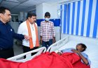 उप मुख्यमंत्री  विजय शर्मा ने अस्पताल पहुंचकर जाना सड़क हादसे में घायलों का हाल