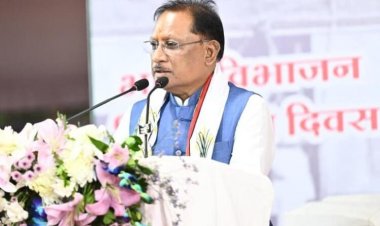 गंगरेल की तेज लहरों के बीच फंसे मछुआरे के लिए देवदूत बनी रेस्क्यू टीम, सुरक्षित बचाई जान