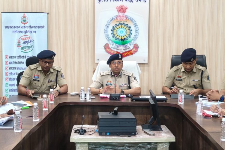 CG NEWS : शादी का झांसा देकर 5.65 लाख की ठगी, 4 महिलाओं समेत 5 आरोपी गिरफ्तार