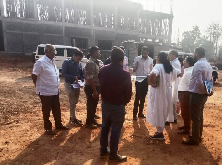 लोक निर्माण विभाग के सचिव ने निर्माणाधीन संयुक्त जिला कार्यालय भवन और पीडब्लूडी आवासीय परिसर का किया निरीक्षण